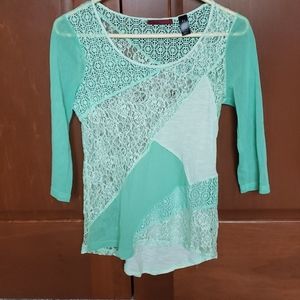 Womans Bke Red 1/2 sleeve shirt